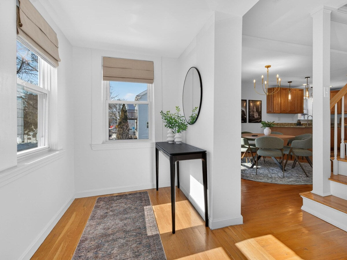 Cambridge 3BR — client's design, full setup by EHP. Photography courtesy of Executive Haven.