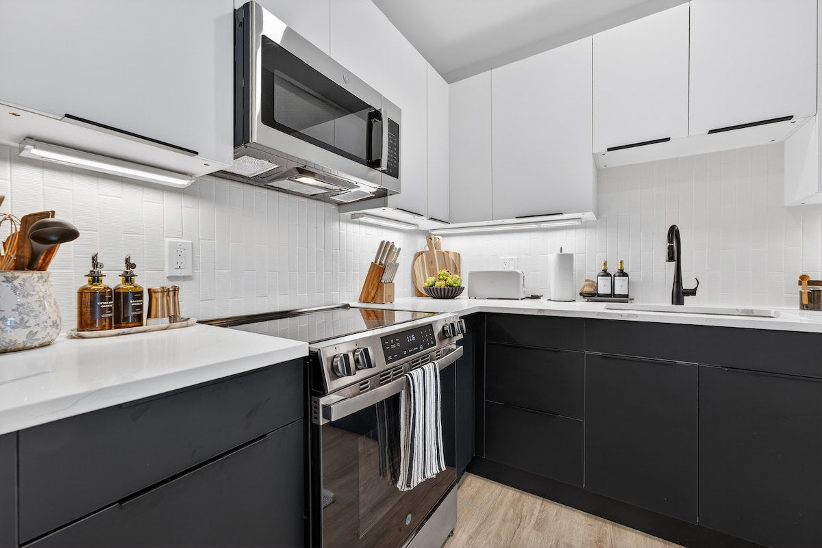 Somerville Stylish 2BR — design by Heather, setup by EHP. Photography courtesy of Executive Haven.