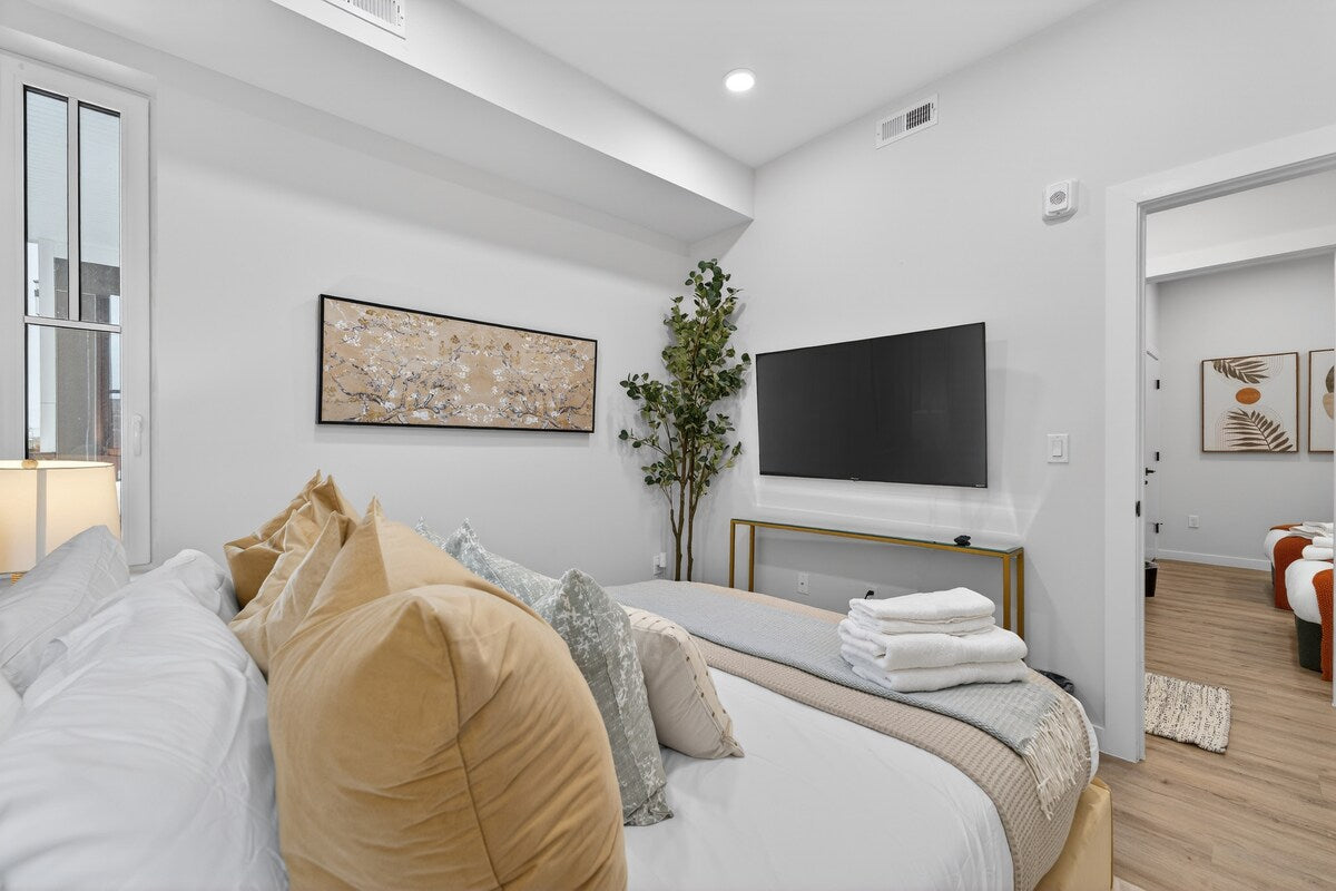 Somerville Stylish 2BR — design by Heather, setup by EHP. Photography courtesy of Executive Haven.