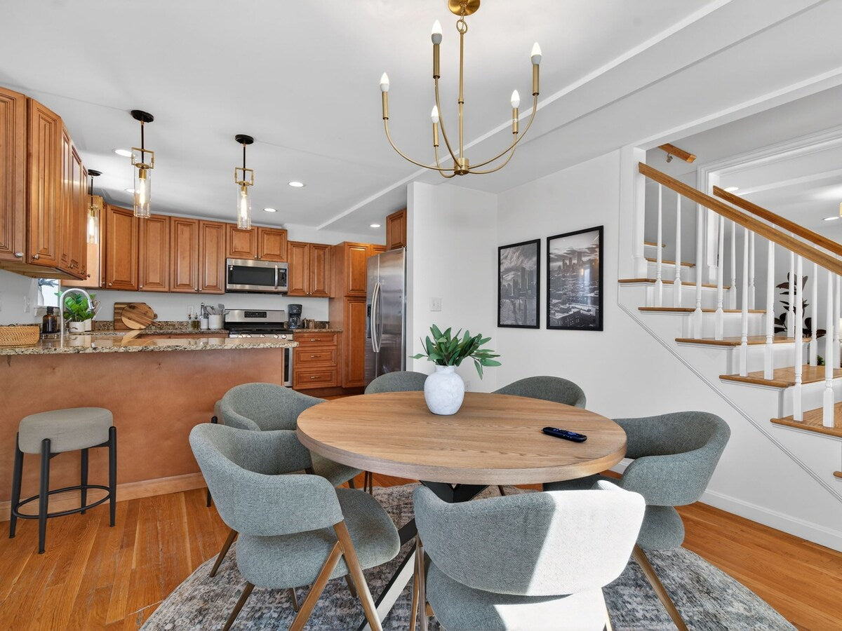 Cambridge 3BR — styled interior