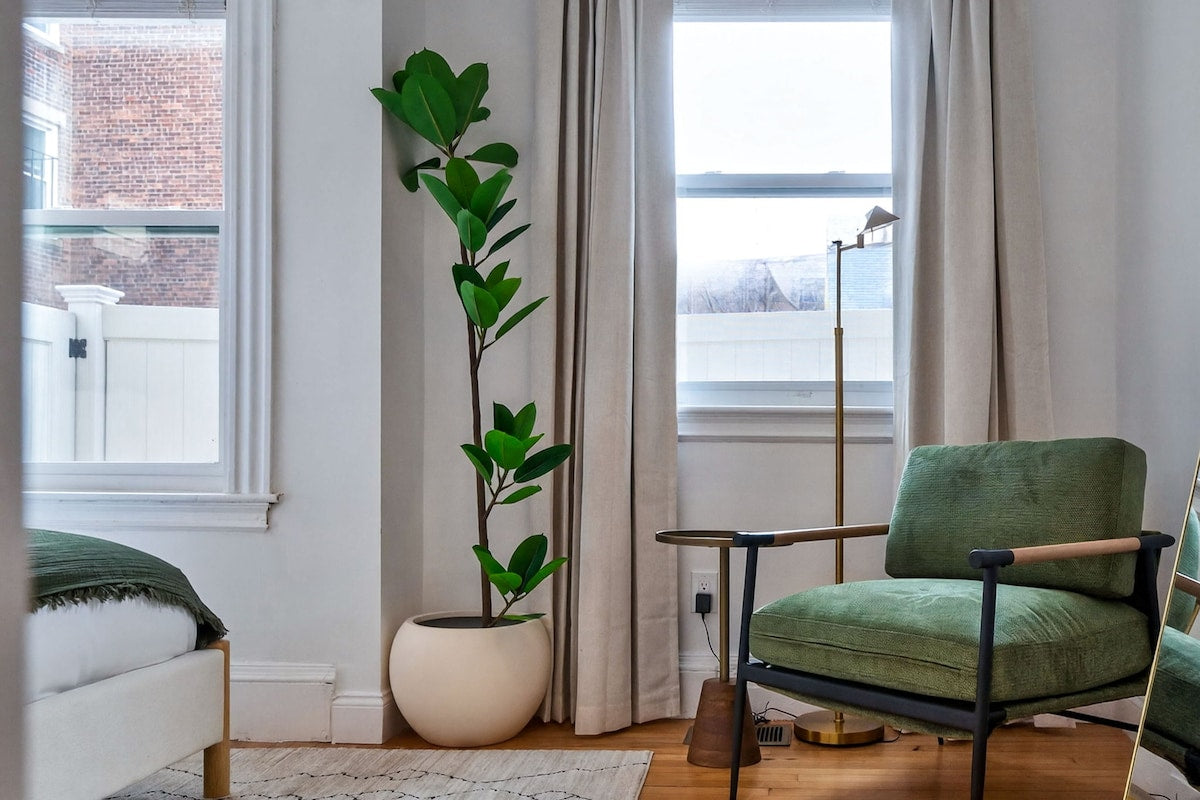 Cambridge Contemporary — sitting area